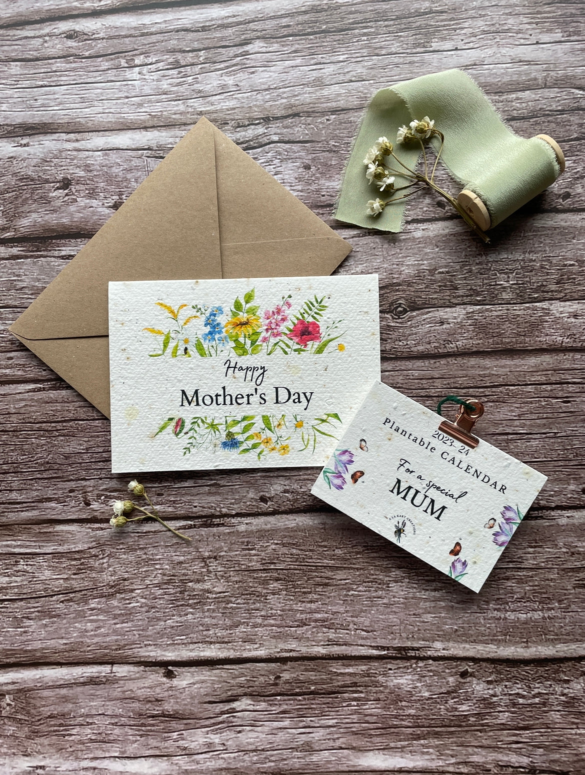 Mother's Day Gift Bundle with 24-25 Calendar Crocus