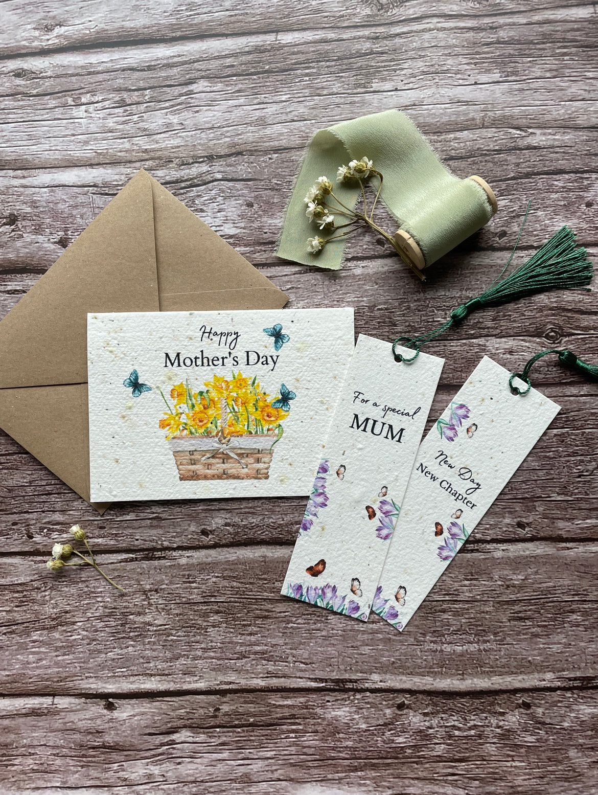 Mother's Day Gift Bundle with Bookmark Crocus